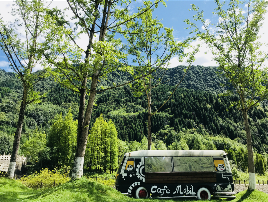 西嶺的藍天無與倫比